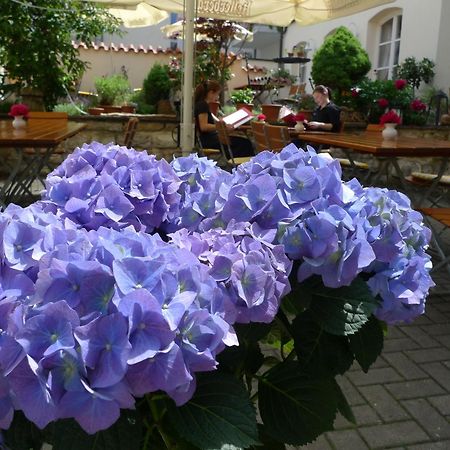 Hotel-Restaurant Roter Ochsen Lauchheim ภายนอก รูปภาพ