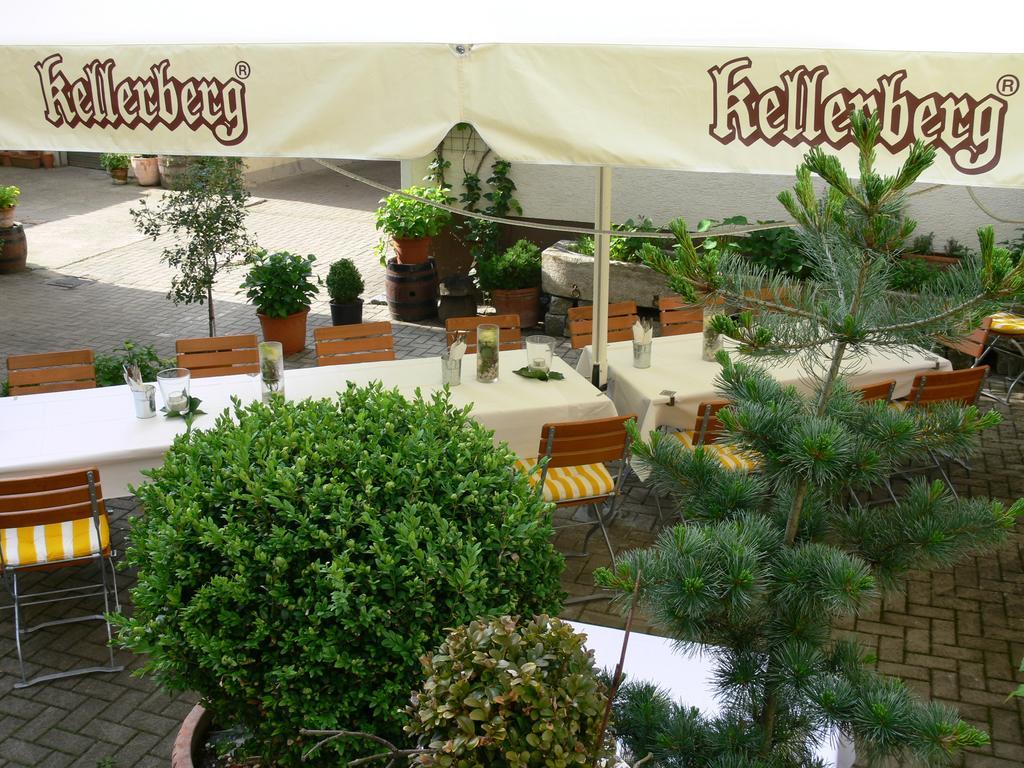 Hotel-Restaurant Roter Ochsen Lauchheim ภายนอก รูปภาพ