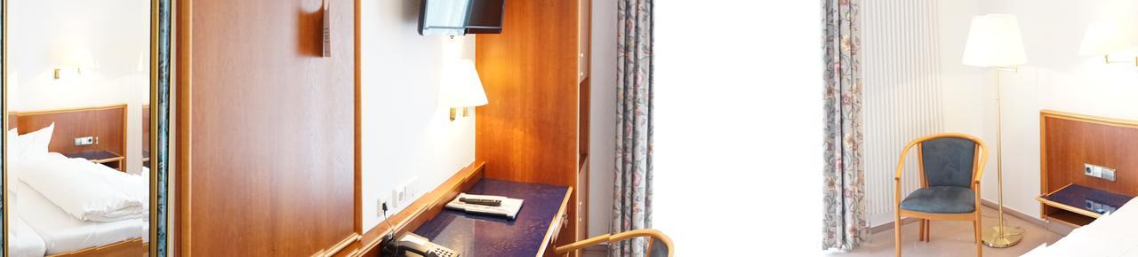 Hotel-Restaurant Roter Ochsen Lauchheim ภายนอก รูปภาพ